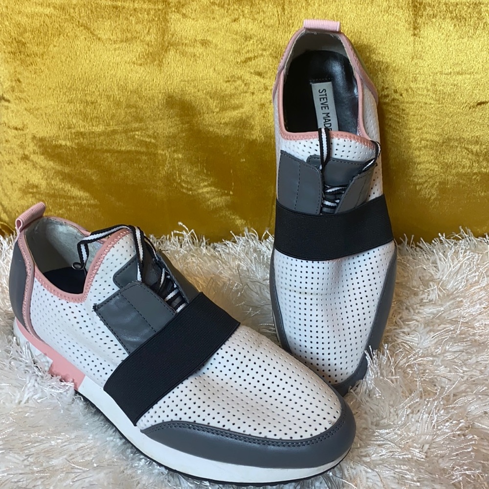 Steve Madden Sneaker